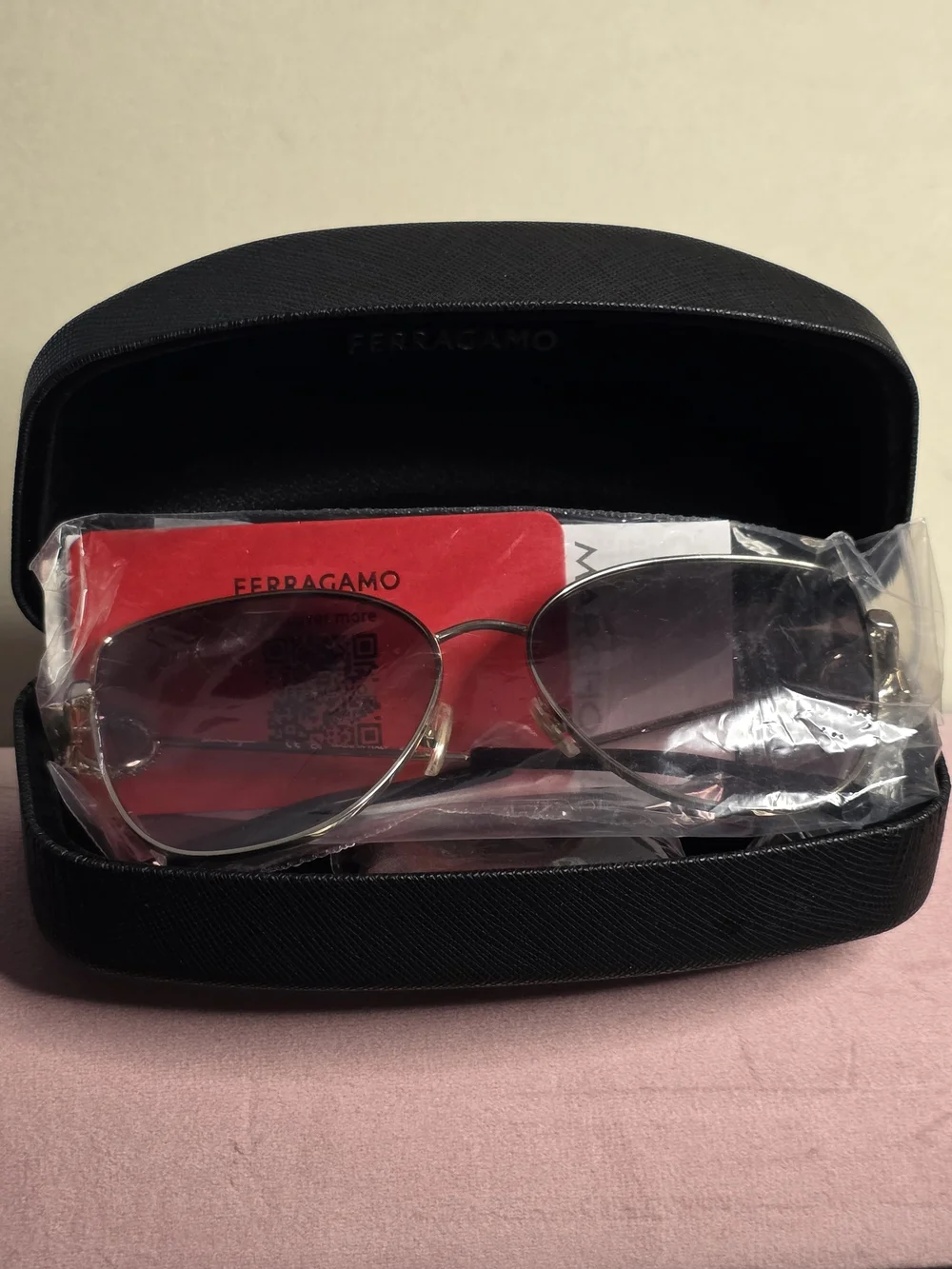 Salvatore Ferragamo SF296SR 772 Grey‑Rose Gradient Butterfly  display picture 3